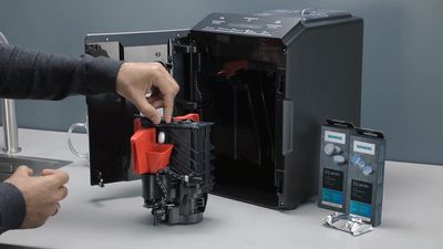 Siemens-kodinkoneet, uuttoyksikon puhdistus vaihe 1